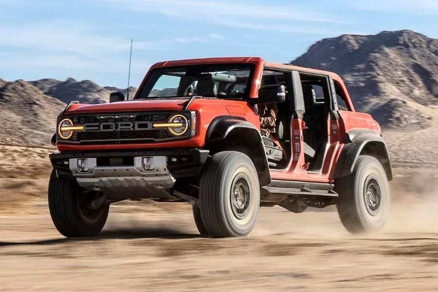 Ford Bronco Raptor front view