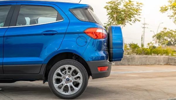 Ford EcoSport 2018 side view