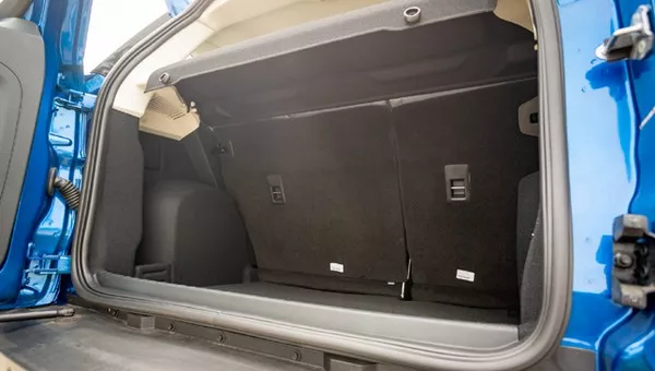 Ford EcoSport 2018 cabin space
