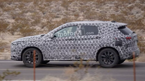 Alleged Ford Escape 2019 side view