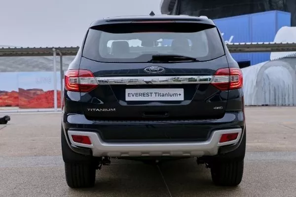 2021 Ford Everest rear