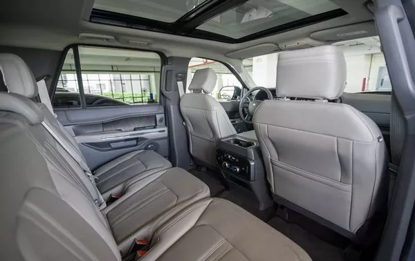 Ford Expedition EL 2018 seats