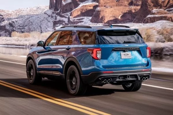 Ford Explorer rear view
