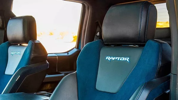 Ford F-150 Raptor 2019 seats