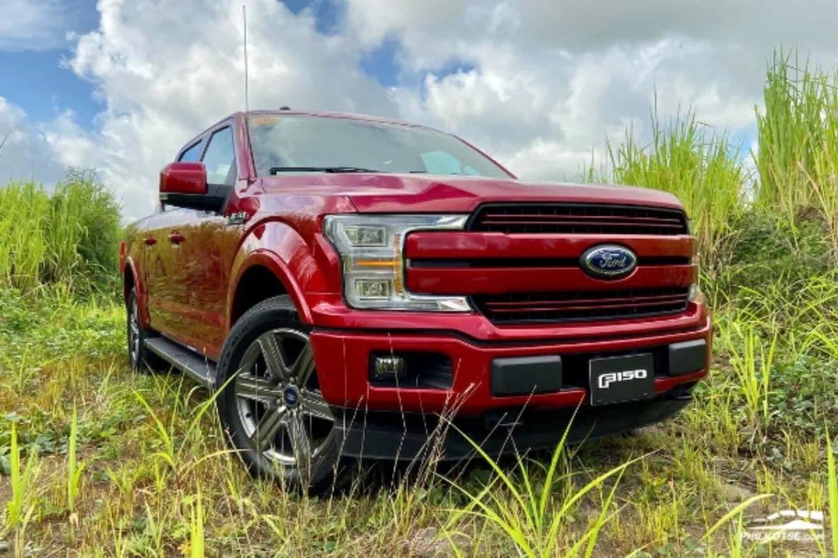 A picture of the F-150 Lariat 4x2 available in the Philippines