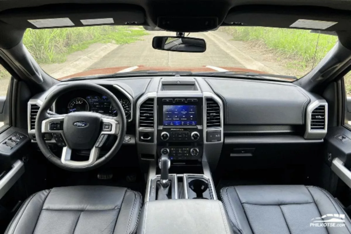 A picture of the F-150 Lariat's interior