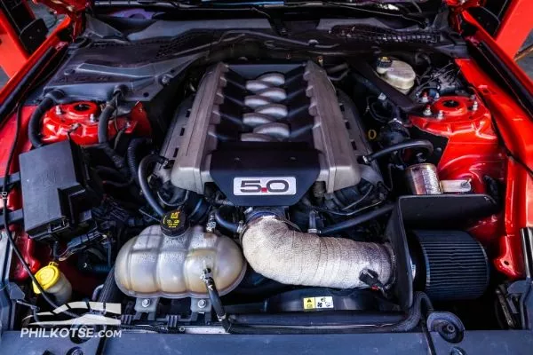 vford mustang gt coyote engine bay