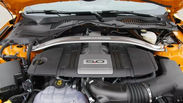 Ford Mustang GT convertible 2018 engine