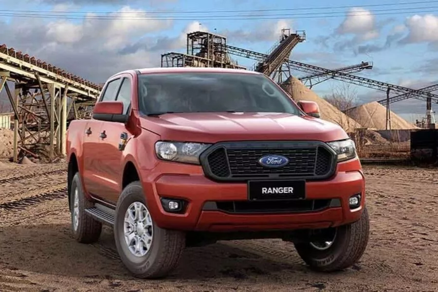 Ford Ranger front view