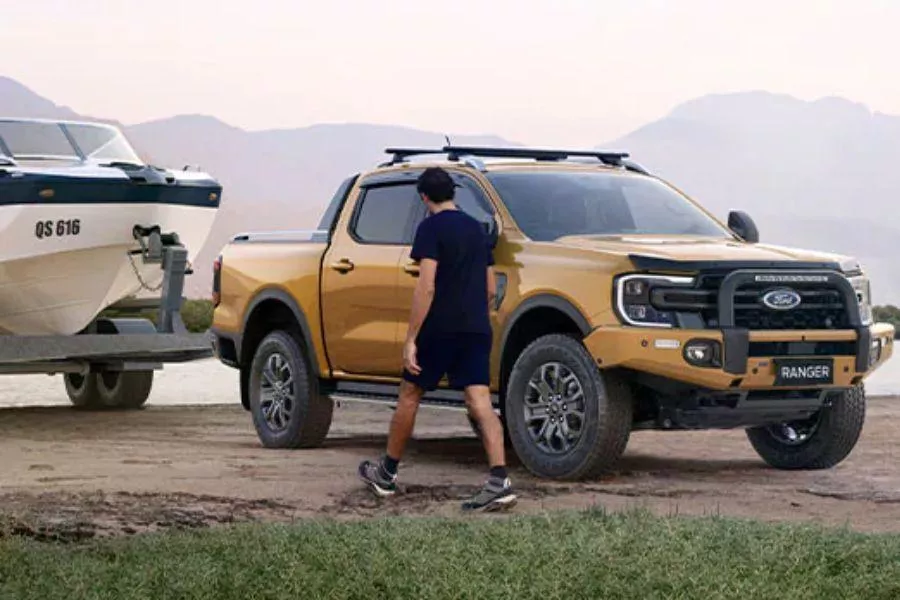 Ford Ranger front view