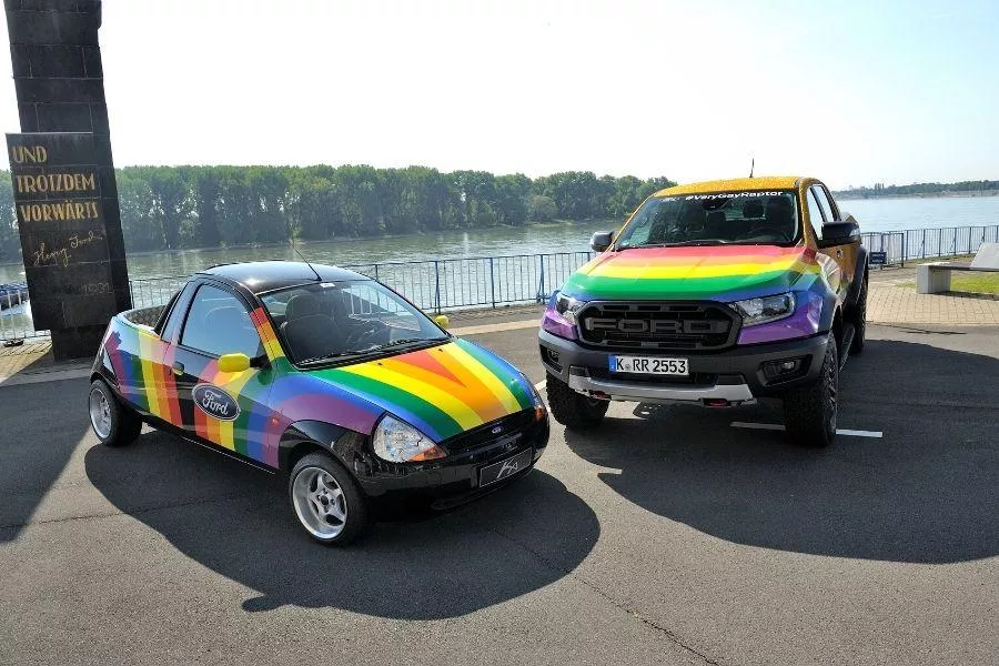 Ford Ranger Raptor Very Gay with Ford Ka