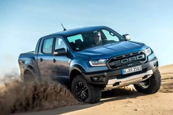 Ford Ranger Raptor in the desert