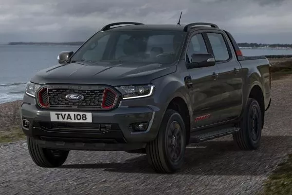 A picture of the Ford Ranger Thunder near the beach