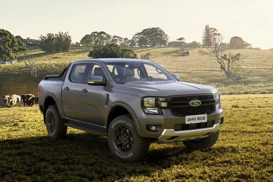 Ford Ranger front view