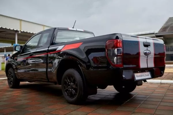 Ford Ranger XL Street rear view