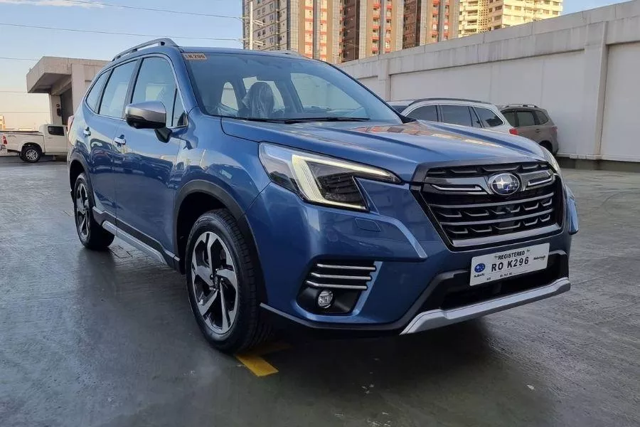 A picture of the 2022 Subaru Forester on a roof-top parking lot.