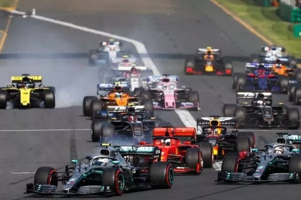 Formula 1 Cars Racing close
