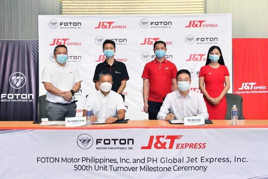 Foton Philippines and J&T Express partnership