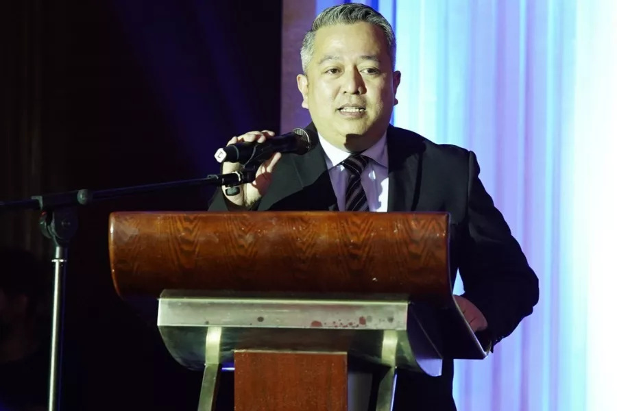 FMPI General Manager Levy Santos Foton Motor Phlippines General Manager Levy Santos