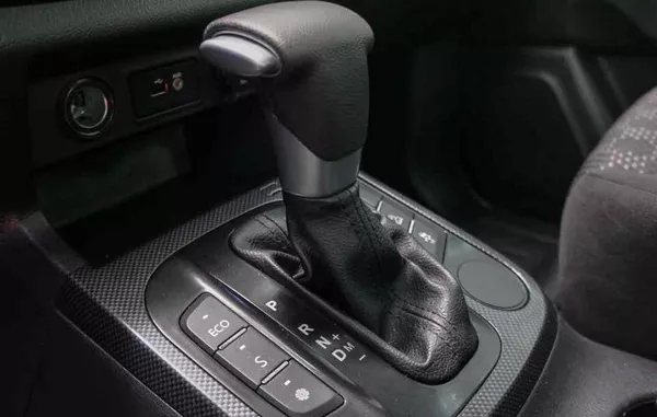 Foton Thunder 2018 shift knob