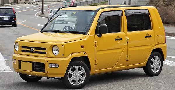 Daihatsu Naked on the Road