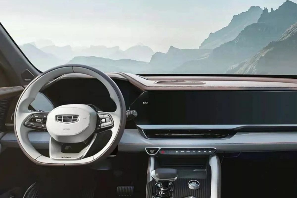 A Picture of the Xingyue L's interior