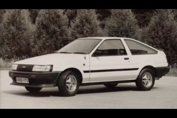The fifth-generation also spawned the now-iconic AE86 Sprinter Trueno Gen 5 Toyota Corolla