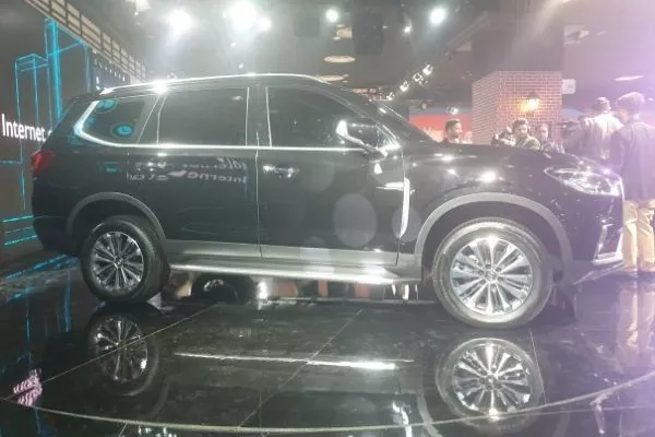 MG Gloster rear view