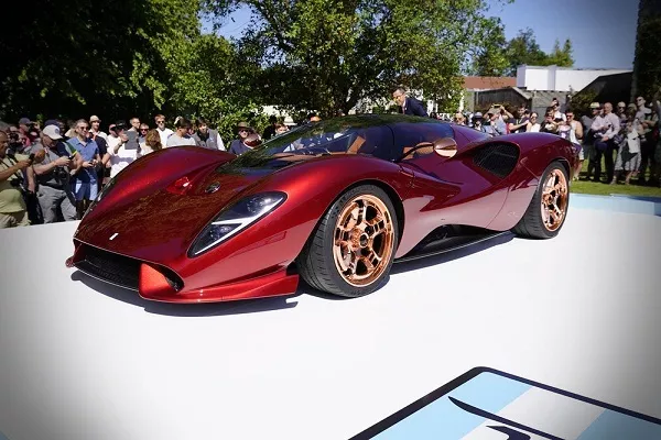 A picture of the De Tomaso P72 on the Goodwood FOS track
