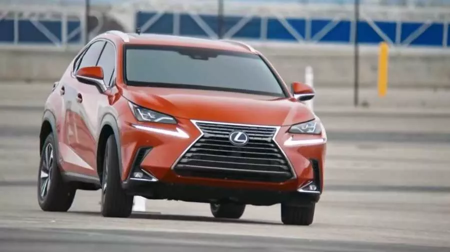 Lexus NX 4.6 on course