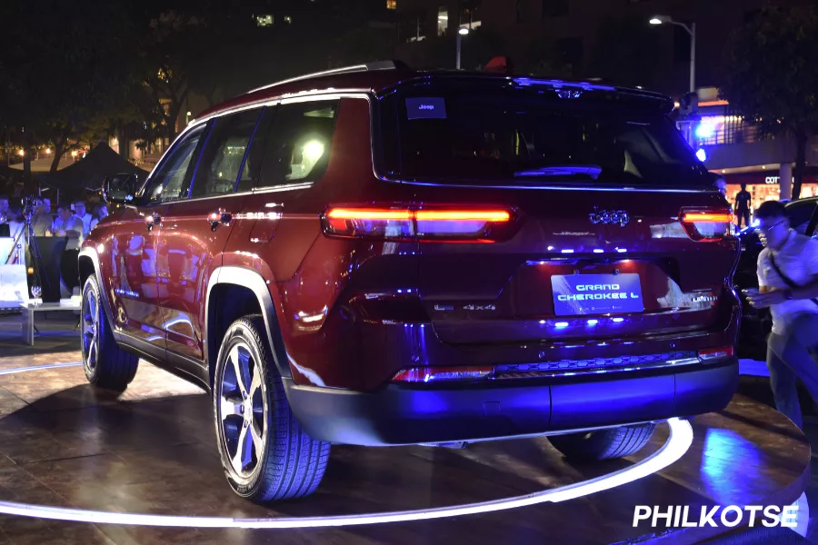 Grand Cherokee from the rear
