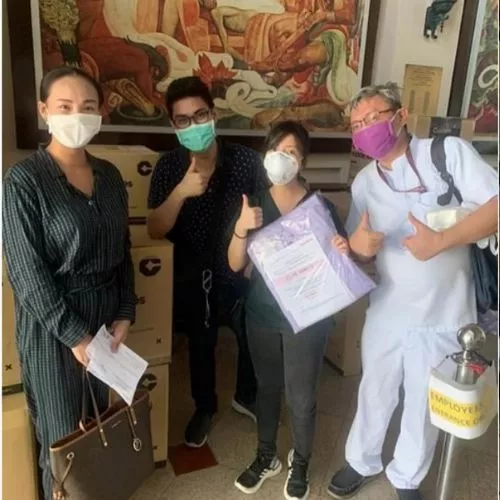 A picture of HARI executives with PGH staff