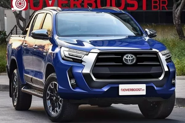 A picture of another HIlux render with a different looking front fascia