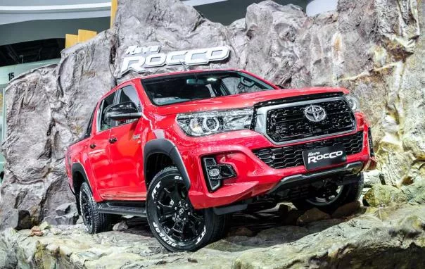 2018 Toyota Hilux Rocco edition angular front