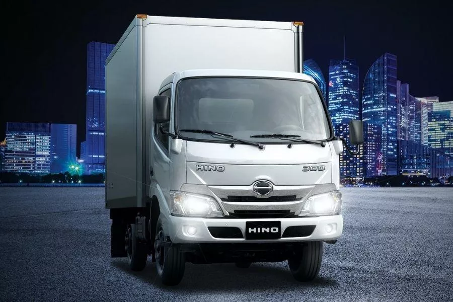 Hino 300 Series light-duty truck front view