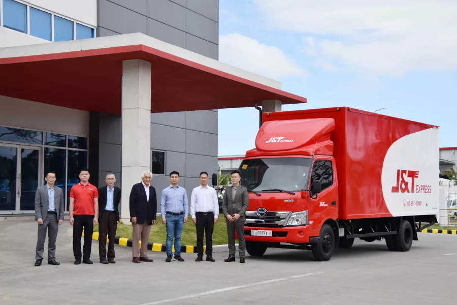 A picture of J&T Express and Hino PH executives at the Hino PH headquarters