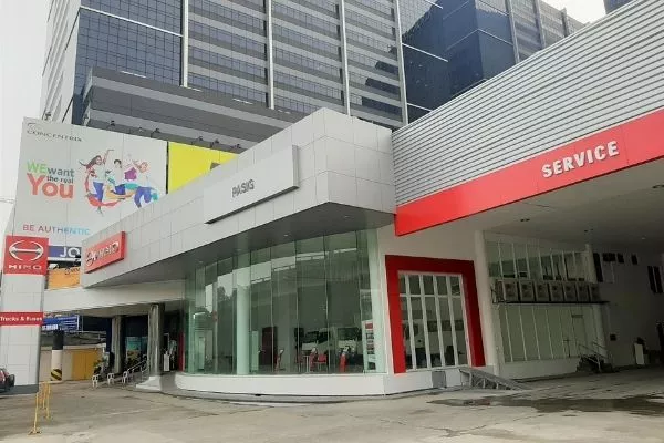 The Hino dealership in Pasig