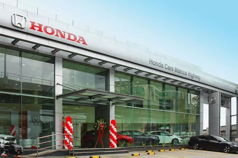 Honda Cars Marcos Highway showroom