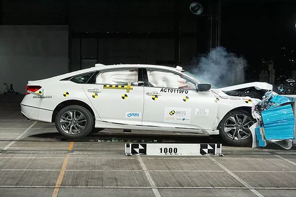 A picture of the Honda Accord crash test