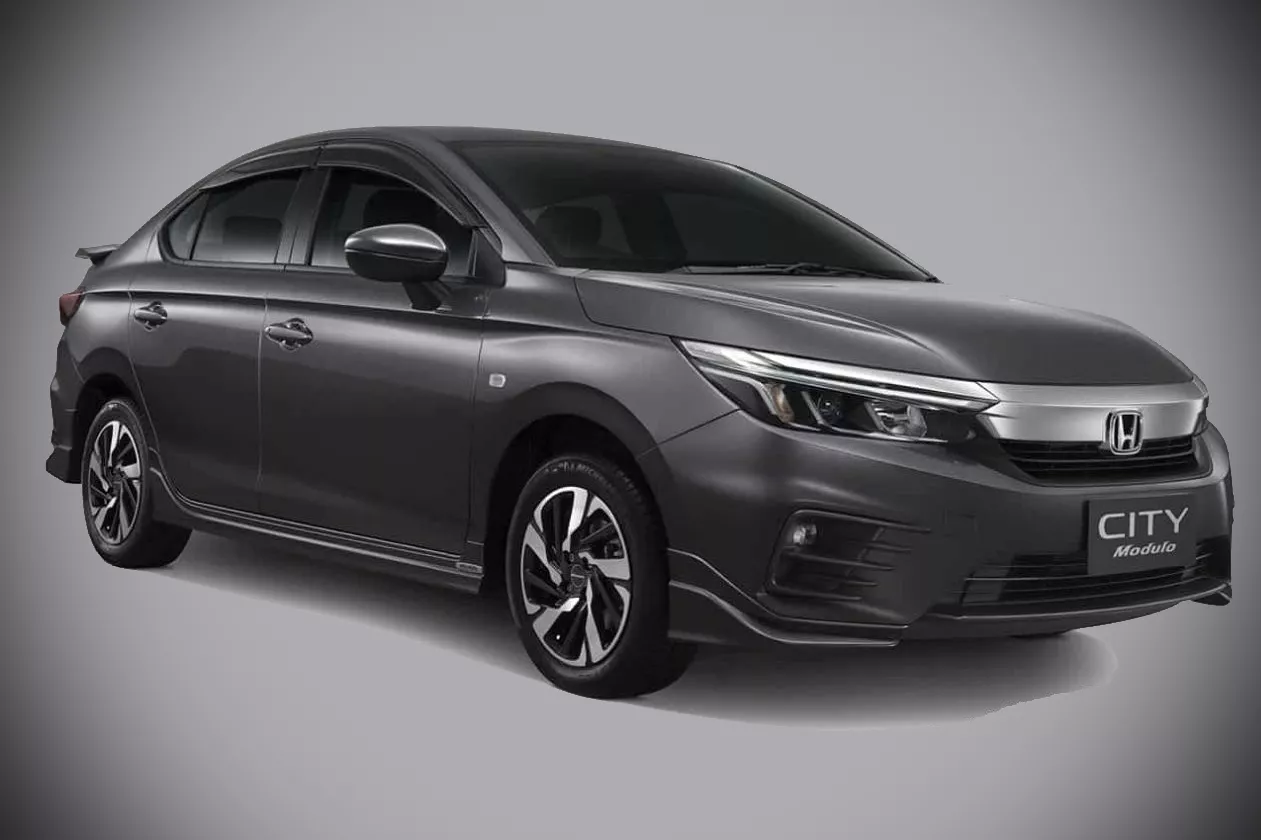 A picture of the 2021 Honda City with the Modulo kit