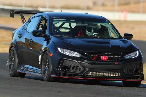 A picture of the Honda Civic Type R TC