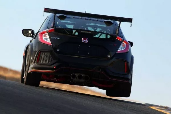 Honda Civic Type R TC's rear end