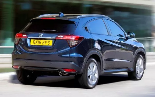 Honda HR-V 2018 facelift on the road