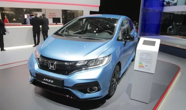 Honda Jazz 2018 facelift look 
