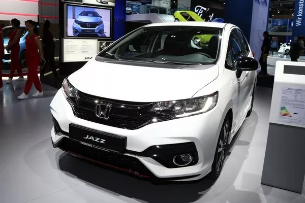 Honda Jazz 2018 facelift overview