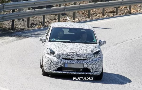 Spied Honda Jazz 2020 front view