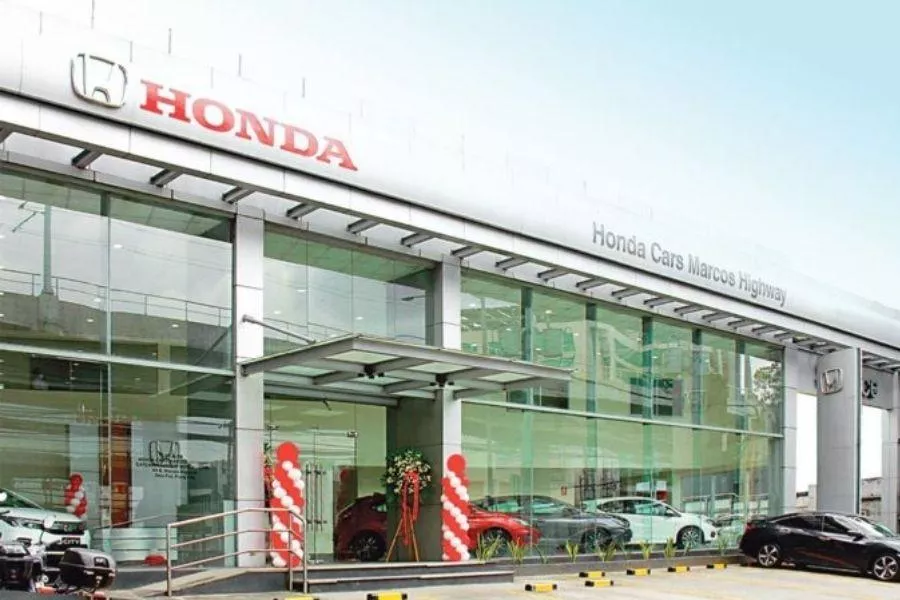A picture of the Honda Cars Marcos Highway dealership