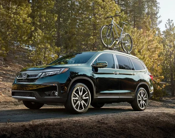 Angular front of the Honda Pilot 2019