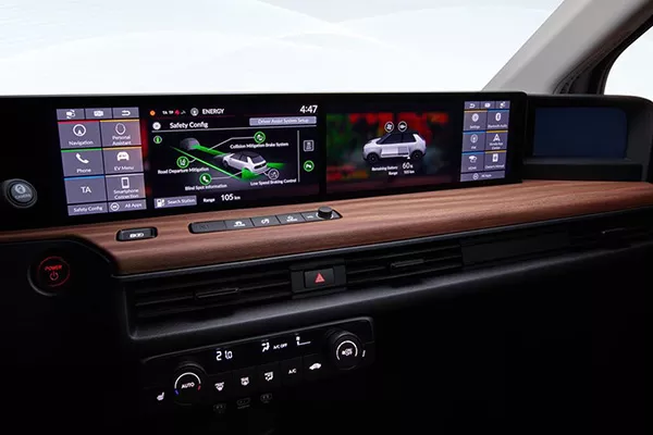 Honda E's dashboard and 12 inch touchscreen