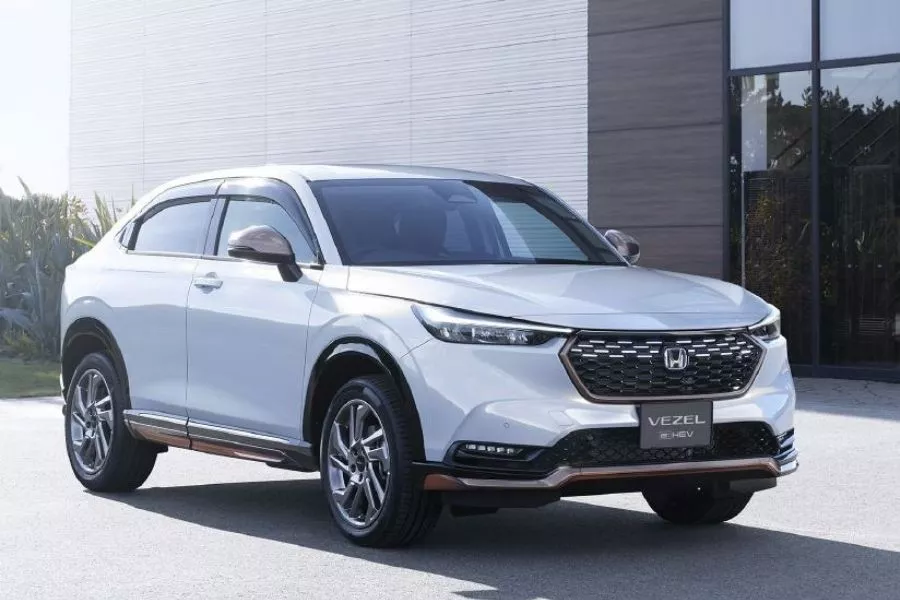 A picture of the 2022 HR-V kitted out with the Casual Style Package